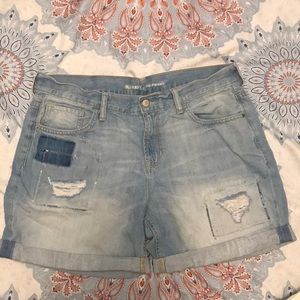4/$25 Old Navy Boyfriend Distressed Shorts 10